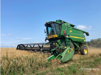 Moissonneuse-batteuse JOHN DEERE WTS Series