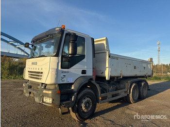 Camion benne IVECO Trakker