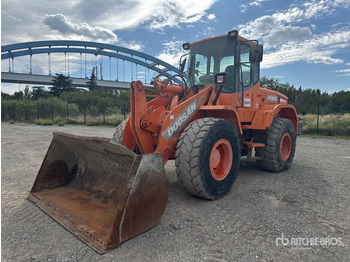 Chargeuse sur pneus DOOSAN DL200