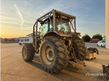 Tracteur agricole 2017 Valtra T174 (Inoperable) 4WD Tractor: photos 3