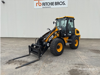 Chargeuse sur pneus JCB 409