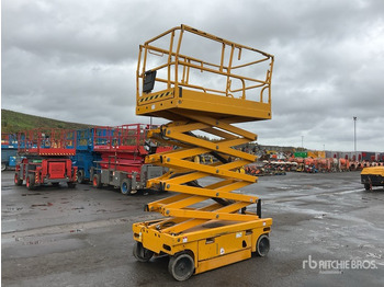 Nacelle ciseaux 2015 Haulotte Compact 12 Electric Scissor Lift: photos 2