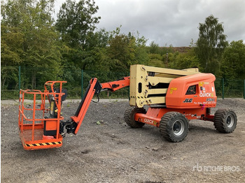 Nacelle articulée JLG