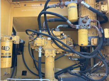 Pelle sur chenille 2014 Cat 329D2L: photos 5 Pelle sur chenille 2014 Cat 329D2L: photos 5