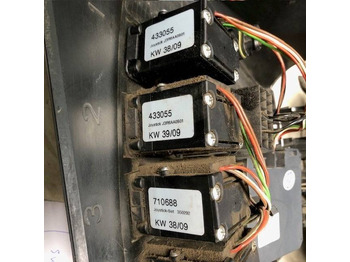 Système électrique pour Matériel de manutention Joystick control panel for Still: photos 4 Système électrique pour Matériel de manutention Joystick control panel for Still: photos 4