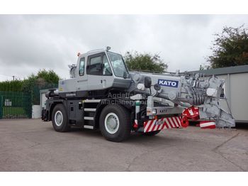 Grue tout-terrain KATO - 25 Ton City Crane: photos 1
