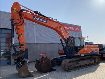Pelle sur chenille DOOSAN DX300LC-5