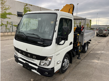 Camion grue FUSO