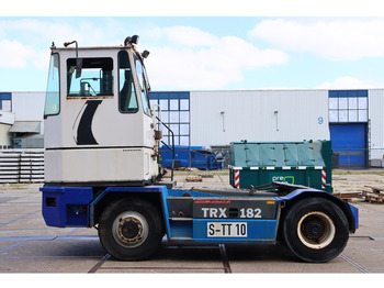 Tracteur portuaire Kalmar TRX182A: photos 4 Tracteur portuaire Kalmar TRX182A: photos 4