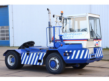 Tracteur portuaire TERBERG
