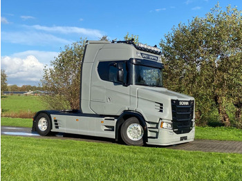 Tracteur routier Scania 530ST V8 NGS | VLASTUIN " GREY GRIFFIN " | FULL AIR | REATRDER | NEW: photos 1