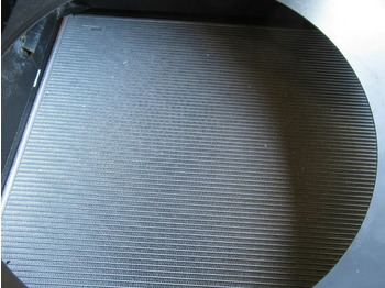 Radiateur pour Engins de chantier New Holland YN05P00034S001: photos 5