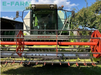 Moissonneuse-batteuse CLAAS Mega