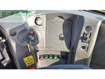 Tracteur agricole CLAAS xerion 4000 t vc: photos 2 Tracteur agricole CLAAS xerion 4000 t vc: photos 2