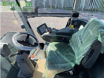 Tracteur agricole CLAAS Xerion 4000