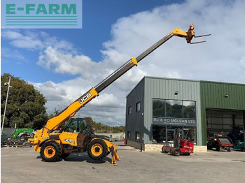 Chariot télescopique JCB