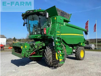 Moissonneuse-batteuse JOHN DEERE T560