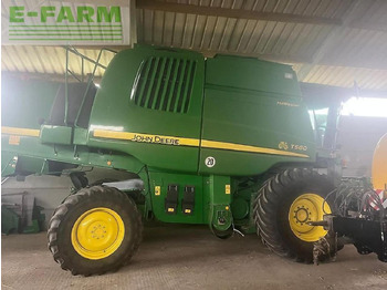 Moissonneuse-batteuse JOHN DEERE T560