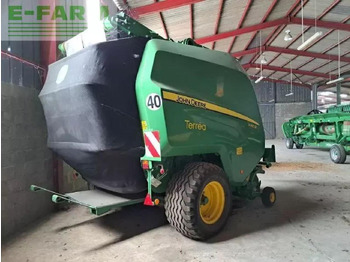 Presse à balles cubiques JOHN DEERE