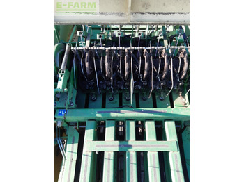 Presse à balles cubiques Krone Big Pack 12130: photos 3