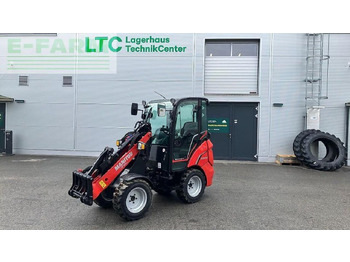 Mini pelle MANITOU