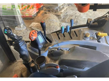 Tracteur agricole New Holland t6.125 electrocommand t4b: photos 4