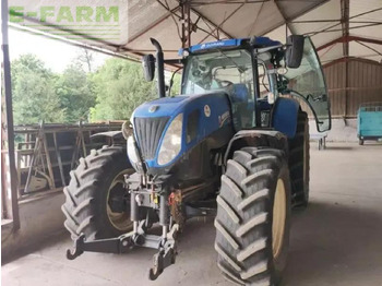 Tracteur agricole NEW HOLLAND T7.220