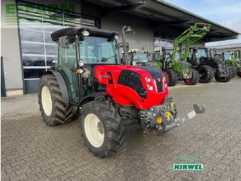 Tracteur agricole VALTRA