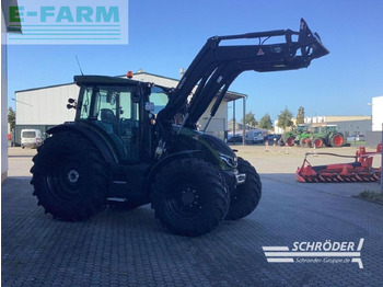 Tracteur agricole VALTRA