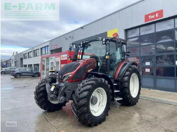 Tracteur agricole VALTRA