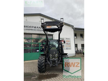 Tracteur agricole VALTRA