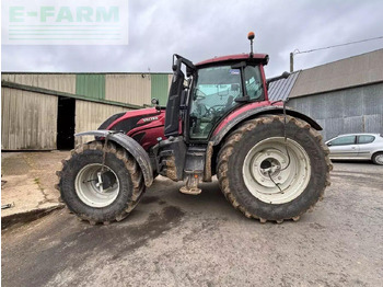 Tracteur agricole VALTRA T234