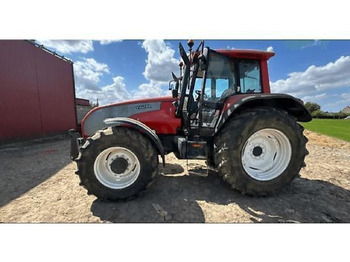 Tracteur agricole VALTRA T160