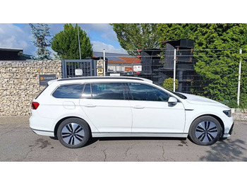 Voiture Volkswagen Passat GTE 1.4 Plug-In-Hybrid, Batterie neu, Navi: photos 4