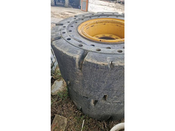 Pneu Big Vollgummi Räder 20,5 x 25 mit Volvo Felgen: photos 3 Pneu Big Vollgummi Räder 20,5 x 25 mit Volvo Felgen: photos 3