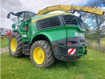 Matériel de récolte JOHN DEERE
