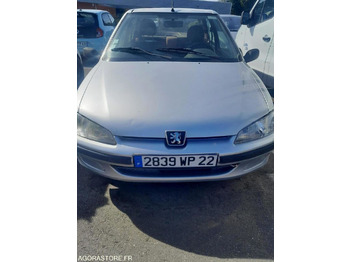 Voiture PEUGEOT