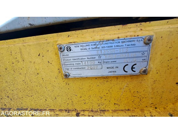 Pelle sur chenille Pelle New Holland E135SR-1ES Diesel 2007: photos 5