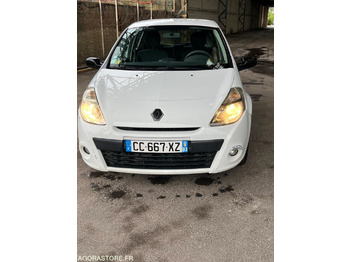 Voiture RENAULT