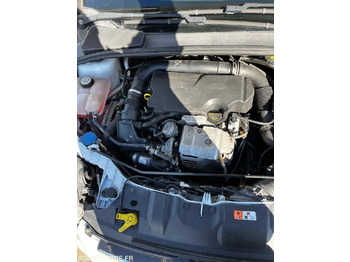 Voiture break ford focus 1lecoboost 2013 149000km: photos 5 Voiture break ford focus 1lecoboost 2013 149000km: photos 5