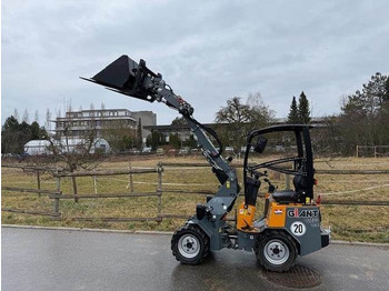 Chargeuse sur pneus GIANT