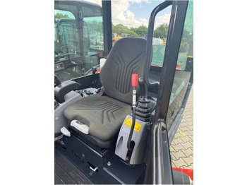 Mini pelle KUBOTA KX018-4: photos 5