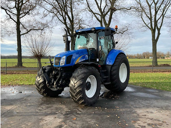 Tracteur agricole NEW HOLLAND T6020