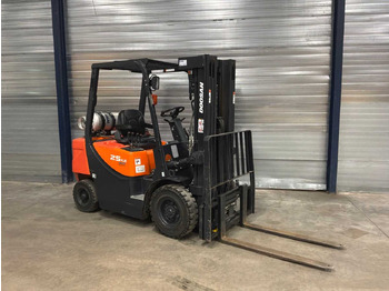 Chariot élévateur DOOSAN