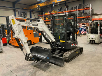Mini pelle BOBCAT E27