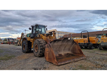 Chargeuse sur pneus CATERPILLAR 972K