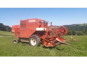 Moissonneuse-batteuse FAHR