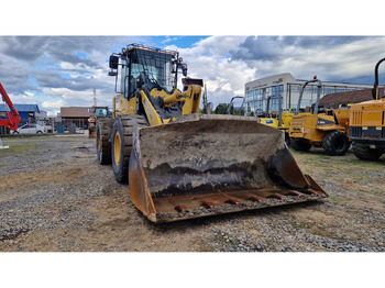 Chargeuse sur pneus KOMATSU WA270