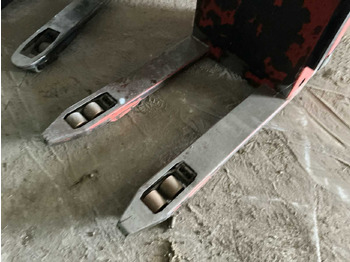 Chariot élévateur PUMP TRUCK (2X): photos 2 Chariot élévateur PUMP TRUCK (2X): photos 2