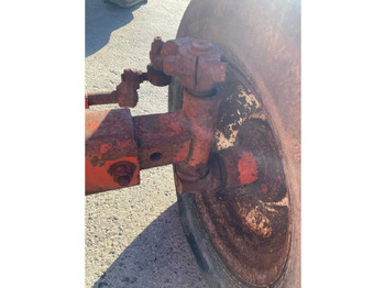 Tracteur communal Renault 651: photos 2